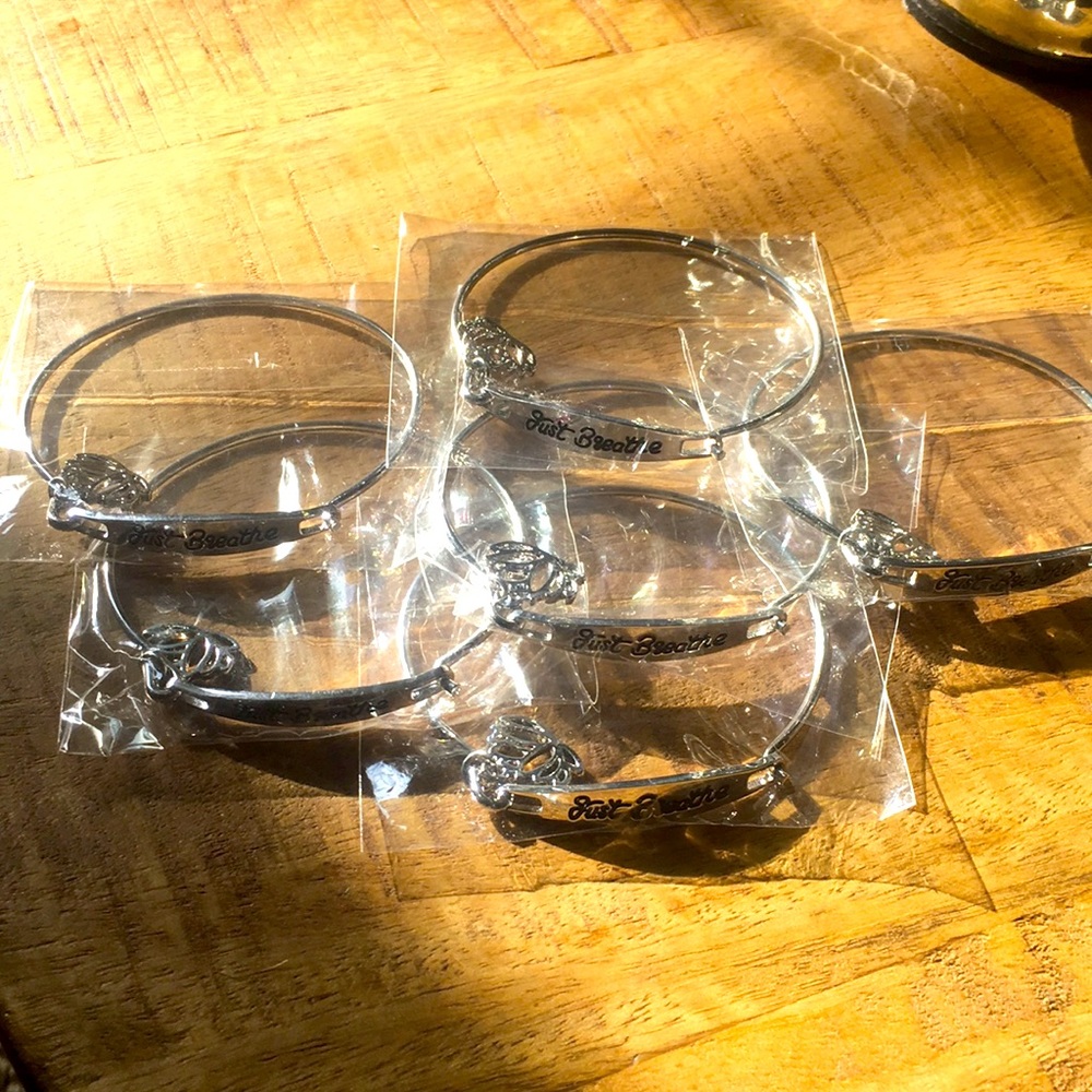 Pack of 6 - Bracelets - Just Breathe
